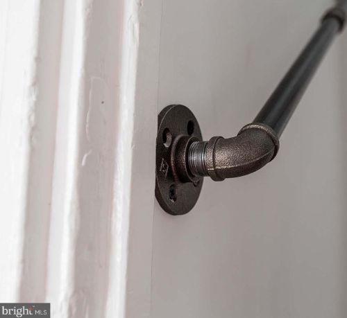 535 Strawberry St, Lancaster PA  17602-4466 exterior