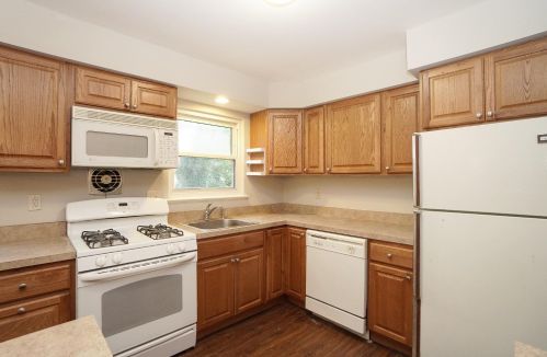 11390 Framingham Dr, Cincinnati OH 45240-2628 exterior