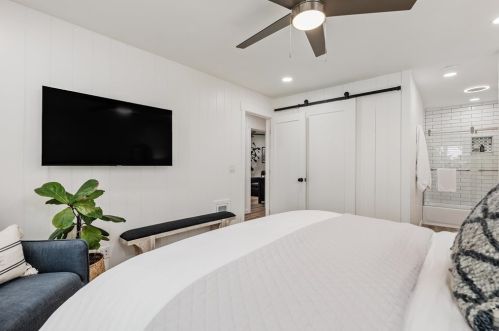 1961 Misty Cir, Encinitas CA  92024-3139 exterior