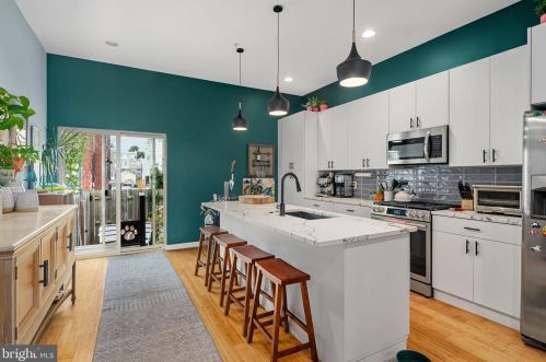 2217 Gordon St, Philadelphia PA  19125-2509 exterior