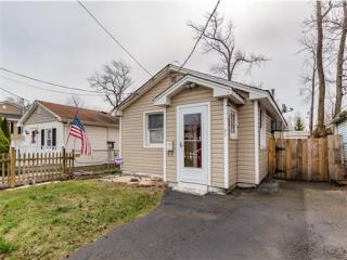 62 Pacific Blvd, Keyport, NJ 07735-6036