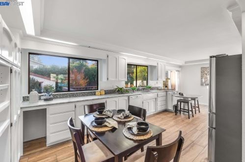 4396 Clovewood Ln, Pleasanton, CA 94588-4314