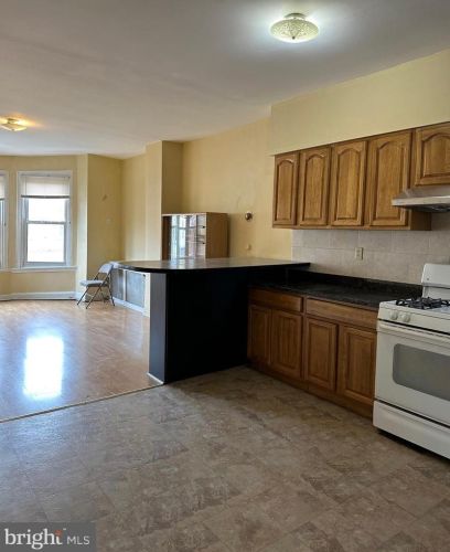 1839 4 St, Philadelphia PA 19122-2202 exterior