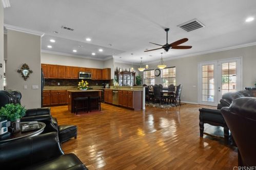 8827 Avenue, Lancaster, CA 93536-8783