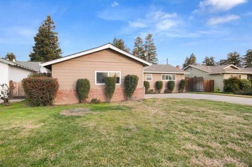 2160 Denair Ave, Turlock CA  95382-1822 exterior