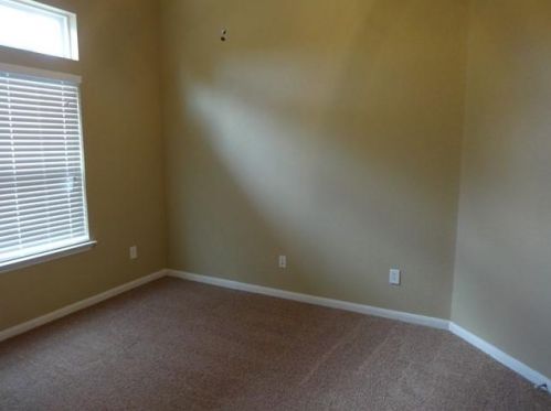2703 Autumn Falls Dr, Pearland, TX 77584-5561