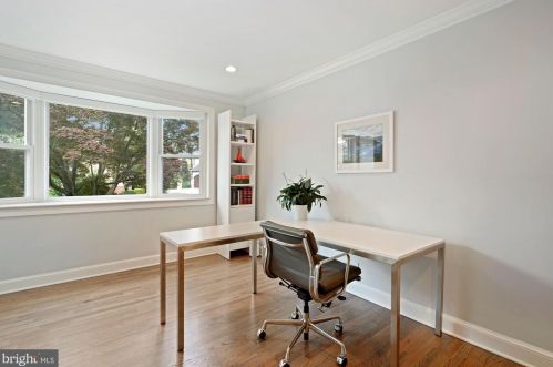 6543 Chesterfield Ave, Mc Lean VA  22101-5231 exterior