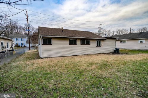 9 Theresa St, Trenton NJ 08618-1529 exterior