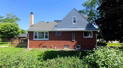 246 Irving Ave, Hillside, IL 60162-1571