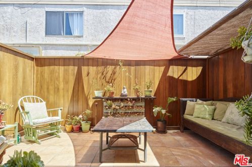 2624 Kansas Ave, Santa Monica, CA 90404-5228
