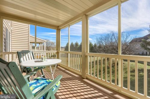 160 Fieldcrest Ln, Ephrata PA  17522-2925 exterior