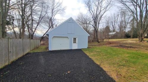 43 Wilcox Rd, Middletown CT  06457-5531 exterior