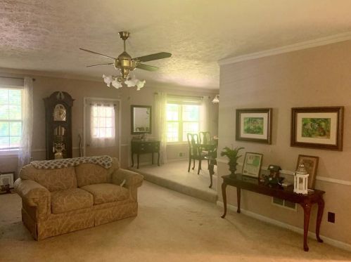 527 Boulder Park Dr, Lithia Springs, GA 30122-1712