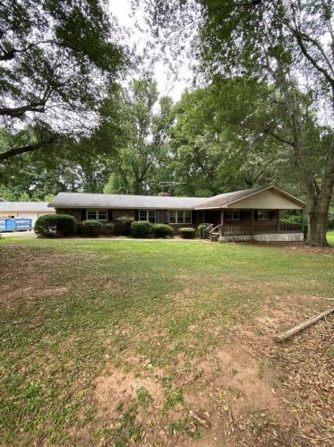 3931 Green Dr, Gainesville, GA 30506-4531