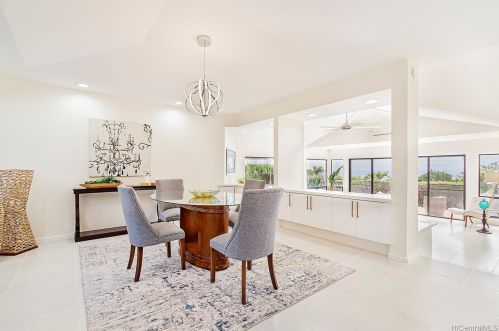 650 Kaulana Pl, Honolulu HI  96821-2533 exterior