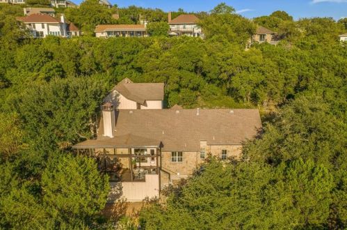 4008 Dry Creek Dr, Austin TX  78731-4825 exterior