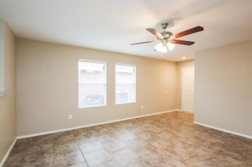 1413 Castle Ridge Rd, Fort Worth TX  76140-5742 exterior