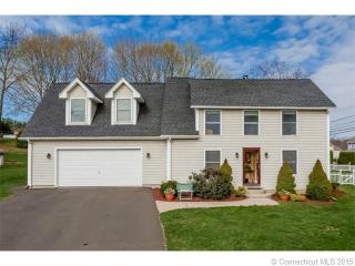 71 Hillside Rd, Cromwell, CT 06416-2083