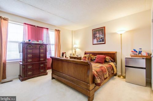 3829 Chesterwood Dr, Silver Spring MD 20906-2862 exterior