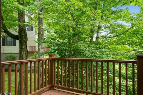 74 Goldfinch Dr, Hackettstown NJ  07840-3023 exterior