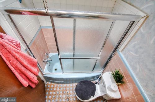 124 Fariston Dr, Philadelphia PA 19120-1007 exterior