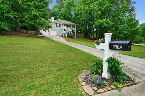 8635 Sapphire Ln, Gainesville, GA 30506-6755