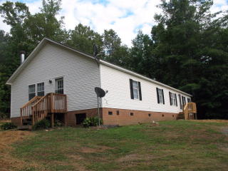 2838 Snipes St, Morganton, NC 28655-6639
