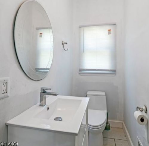 210 Reservoir Ave, Dover NJ  07869-1047 exterior