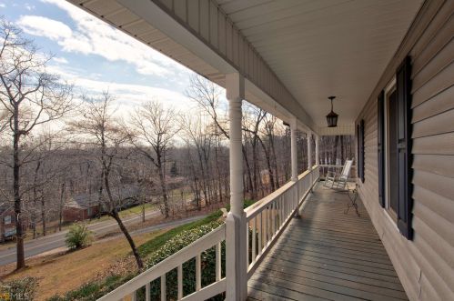 14 Ramblewood Dr, Silver Creek, GA 30173-2334