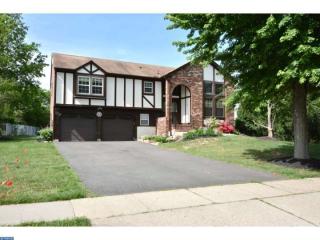 3 Beth Ann Way, Trenton, NJ 08638-1703