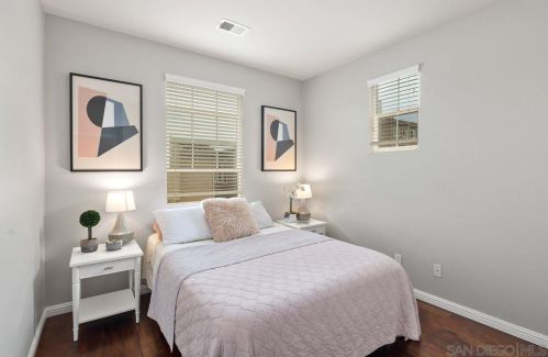 1470 Caminito Sicilia, Chula Vista CA  91915-4142 exterior