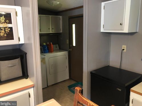 110 Dovefield Dr, Lancaster PA  17603-4686 exterior