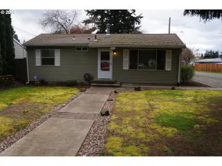 9827 Eckler Ave, Portland, OR 97222-1837