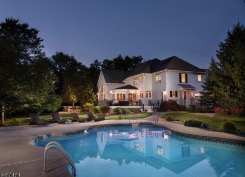 10 Raymond Ln, Montgomery, NJ 08502-5128