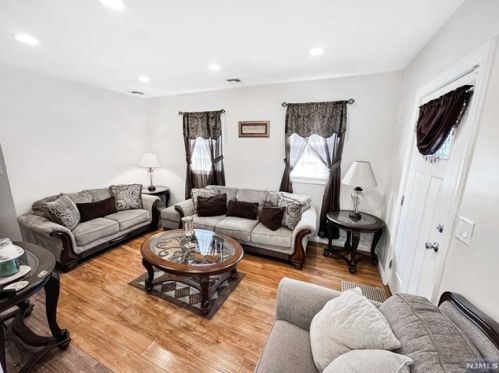 201 Illinois Ave, Paterson NJ  07503-1536 exterior