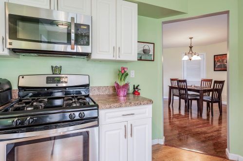 904 Buckingham Cir, Middletown NJ  07748-3467 exterior