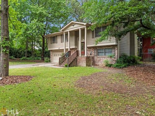 205 Basswood Cir, Atlanta, GA 30349-4515