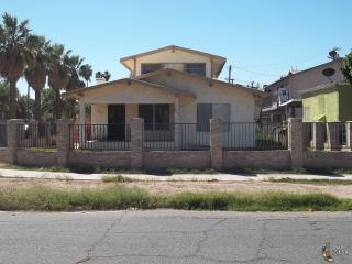 326 Sherman St, Calexico, CA 92231-2424