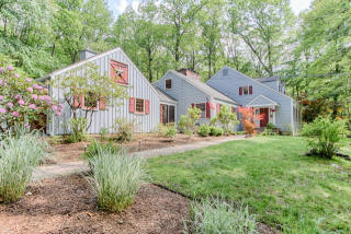 442 Pepperidge Tree Ln, Kinnelon, NJ 07405-2211