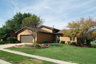 89 Timberline Dr, Lemont, IL 60439-3833