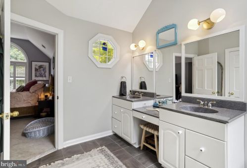 410 Old County Rd, Severna Park MD 21146-4655 exterior