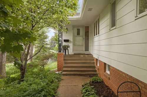 4233 Valley View Rd, Minneapolis MN  55424-1932 exterior