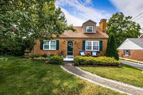 4719 Bend Rd, Cincinnati, OH 45211-1825