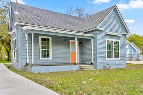 409 Jefferson St, Waxahachie, TX 75165-3601
