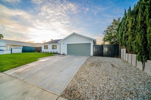 9450 Cabrillo Dr, Riverside CA  92503-1169 exterior
