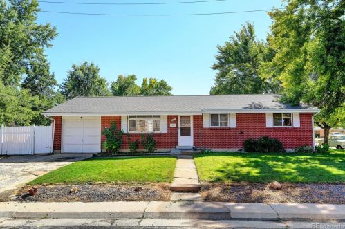 9318 61st Ave, Arvada CO  80004-5312 exterior