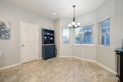 5652 Walnut Ave, Citrus Heights CA  95662-5316 exterior