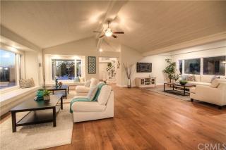 33530 Pauba Rd, Temecula, CA 92592-9348