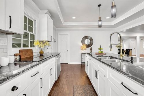4175 Harrogate Dr, Atlanta GA  30327-3624 exterior