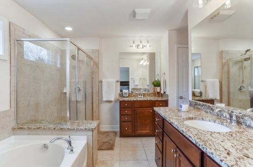 3278 Ferncliff Ln, Atlanta GA  30324-2569 exterior